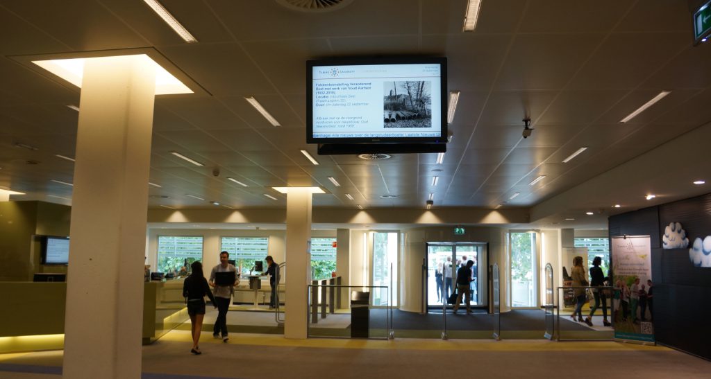 digital_signage